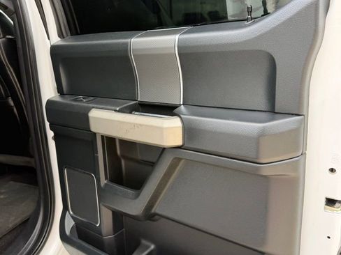 Used 2016 Ford F150 Lariat image 23