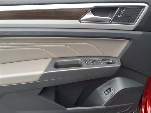 Used 2023 Volkswagen Atlas SE image 20