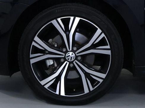 Used 2021 Volkswagen Passat 2.0T SE image 30