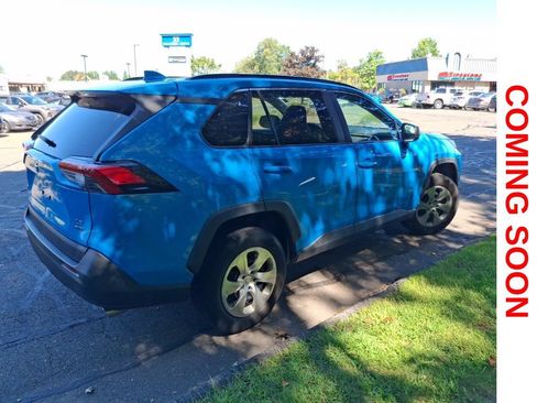 Used 2019 Toyota RAV4 LE w/ All Weather Liner Package AWD/4WD image 5