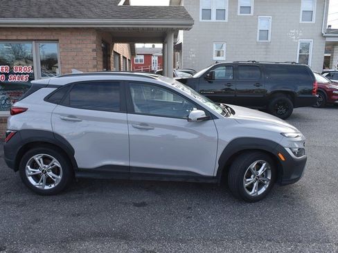 Used 2023 Hyundai Kona SEL w/ Convenience Package image 2