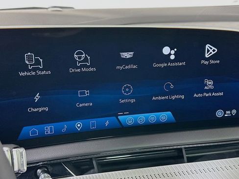 New 2026 Cadillac Optiq Luxury 1 RWD image 8