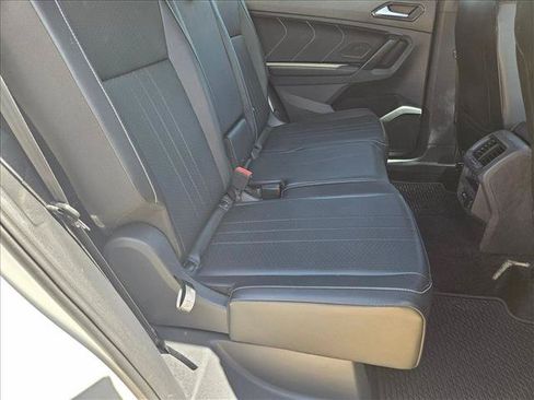Used 2024 Volkswagen Tiguan SE R-Line FWD image 18