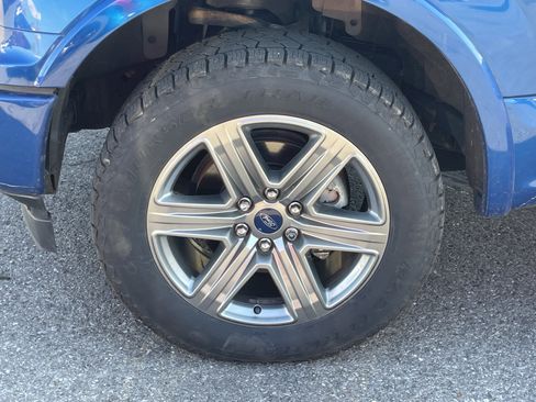 Used 2018 Ford F150 Lariat image 11