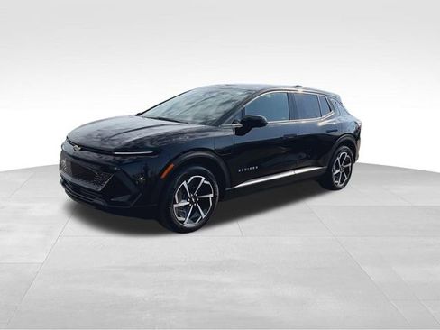 Certified 2025 Chevrolet Equinox EV LT image 4