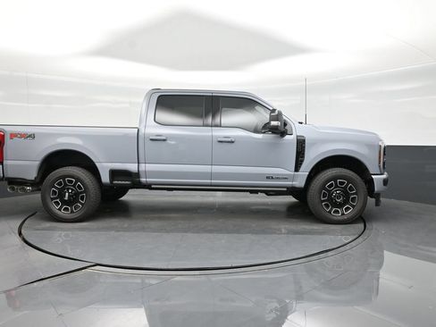 New 2026 Ford F250 Platinum AWD/4WD image 16