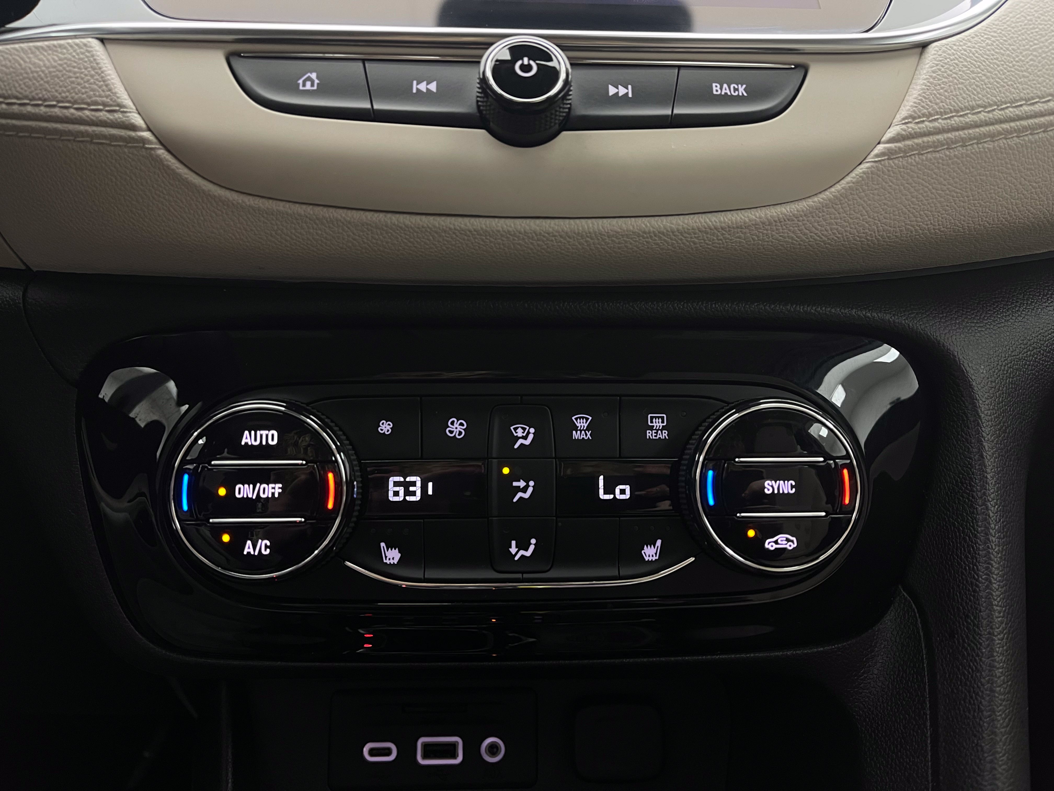Used 2021 Buick Encore GX Select w/ Advanced Technology Package AWD/4WD image 29