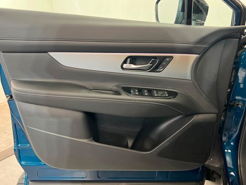 New 2026 Nissan Murano Platinum w/ Cargo Package AWD/4WD image 14