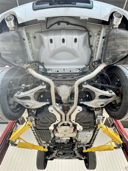 Used 2020 Jeep Grand Cherokee Overland AWD/4WD image 28