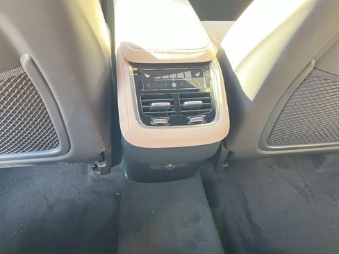New 2026 Volvo XC90 B6 Plus image 17