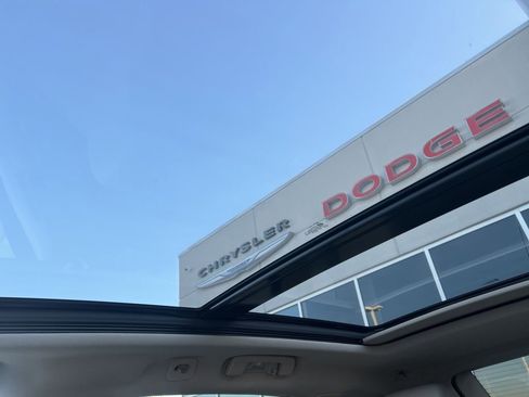 Used 2016 Cadillac SRX Premium w/ Driver Assist Package image 25