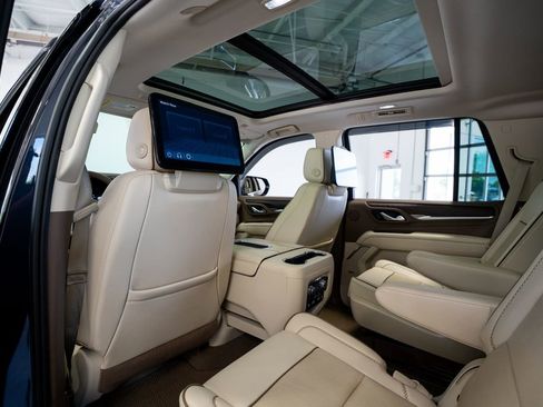 Used 2023 GMC Yukon Denali AWD/4WD image 52