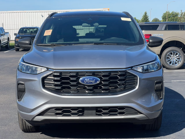 Certified 2024 Ford Escape ST-Line w/ Tech Pack #1 AWD/4WD image 40