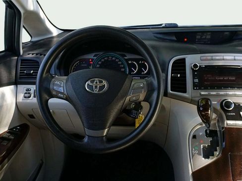 Used 2012 Toyota Venza LE w/ LE Convenience Pkg FWD image 23