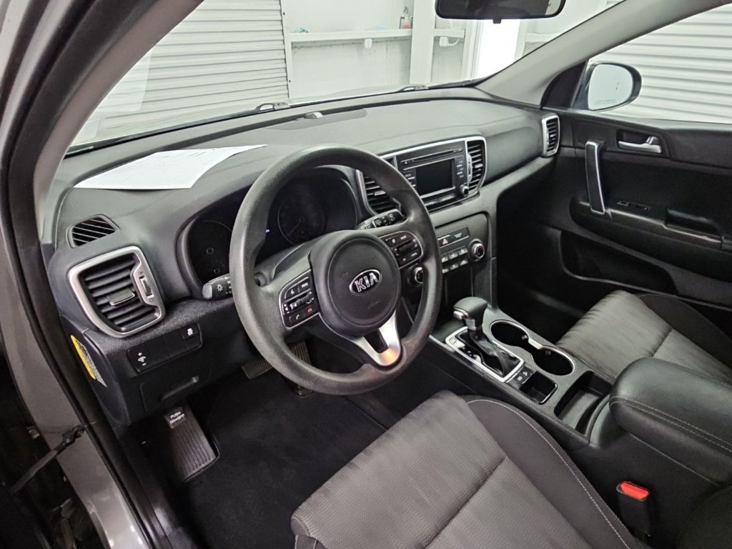 Used 2019 Kia Sportage LX FWD image 11