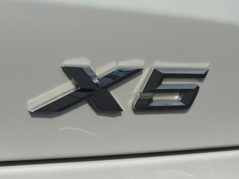 Used 2024 BMW X5 xDrive40i w/ Parking Assistance Package AWD/4WD image 10