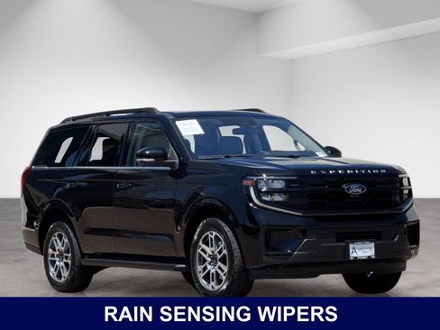 Used 2025 Ford Expedition Active AWD/4WD image 9