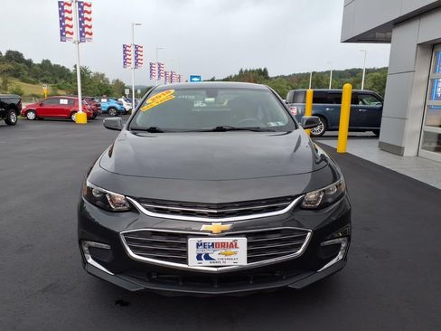Used 2018 Chevrolet Malibu LT FWD image 3