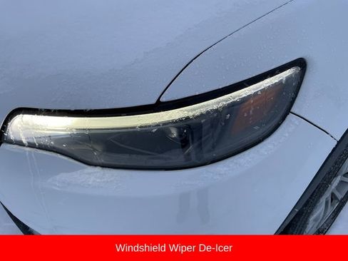 Used 2020 Jeep Cherokee Latitude Plus w/ Cold Weather Group image 17