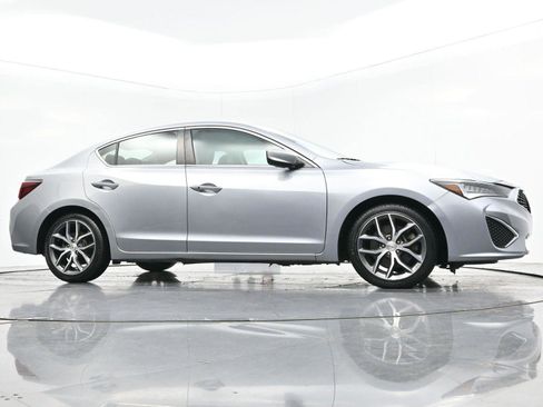 Used 2019 Acura ILX w/ Technology Package image 39