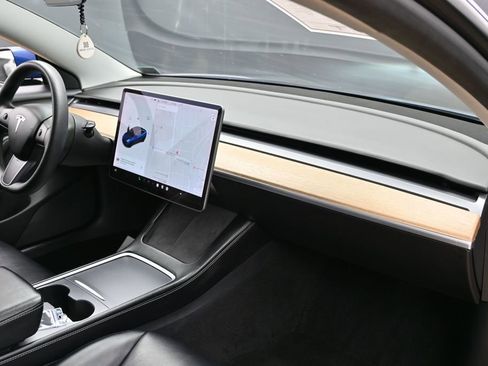 Used 2021 Tesla Model 3 Performance AWD/4WD image 39