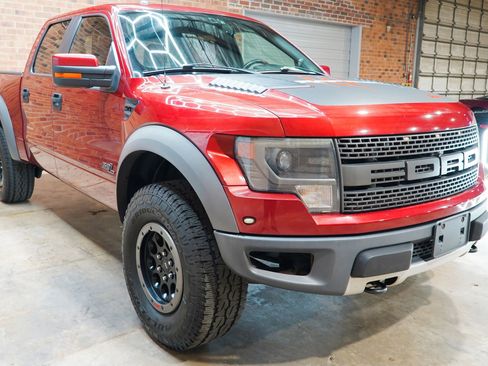 Used 2014 Ford F150 Raptor w/ Equipment Group 801A Luxury AWD/4WD image 23