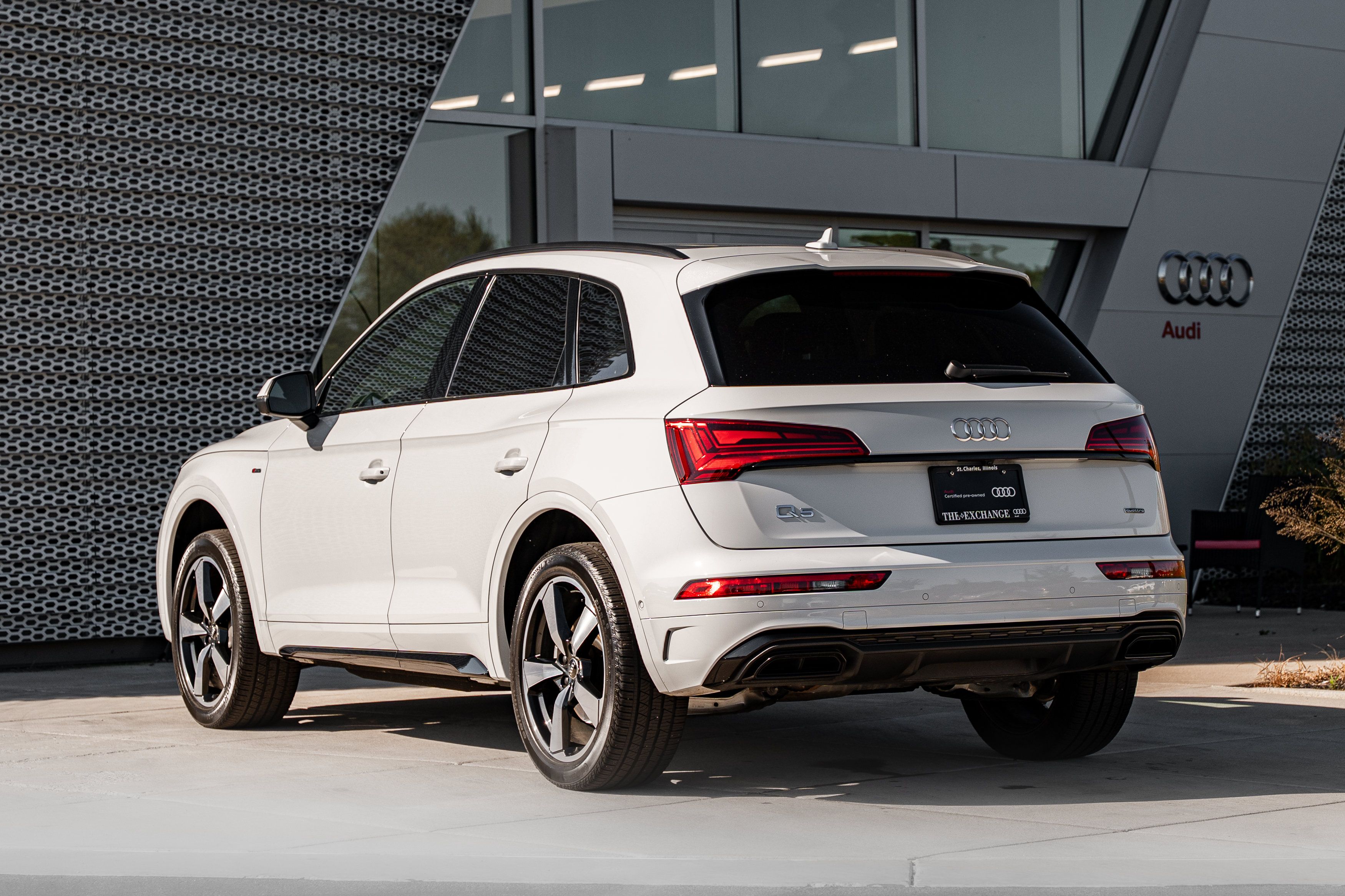 Certified 2023 Audi Q5 2.0T Prestige w/ Prestige Package AWD/4WD image 5