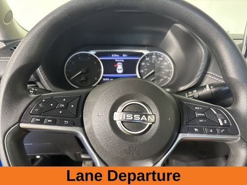 Used 2024 Nissan Sentra SV image 11