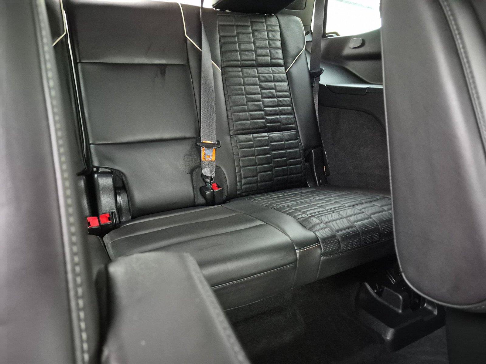 Used 2022 Cadillac Escalade Sport Platinum w/ Heavy-Duty Trailer Package AWD/4WD image 30