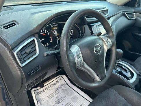 Used 2015 Nissan Rogue S image 11