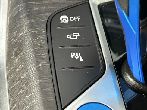 Used 2023 BMW i4 eDrive35 w/ Premium Package image 26