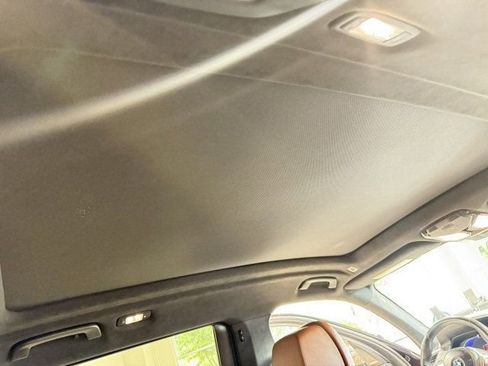 Used 2022 BMW X7 M50i image 29