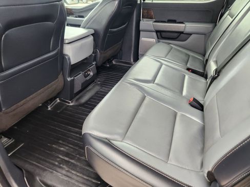 Used 2021 Ford F150 Lariat w/ Equipment Group 501A Mid image 32