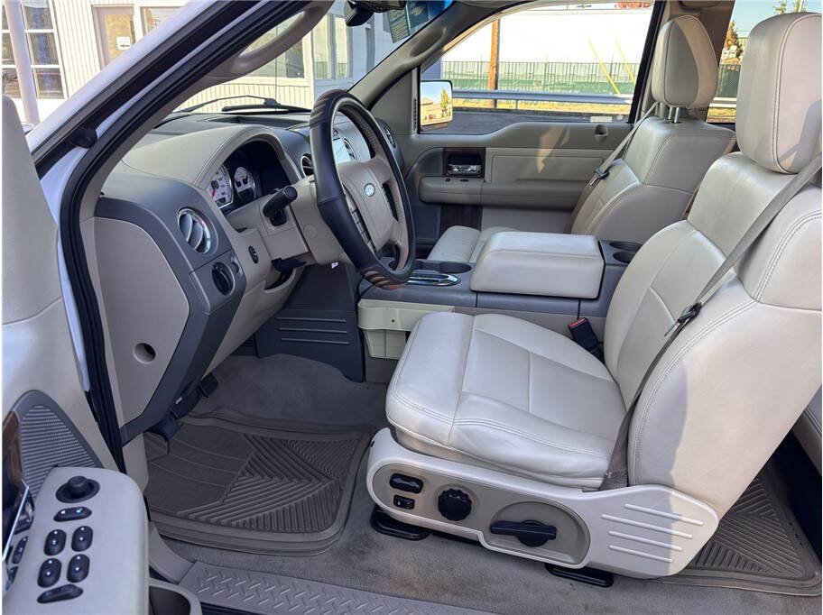 Used 2004 Ford F150 Lariat AWD/4WD image 12