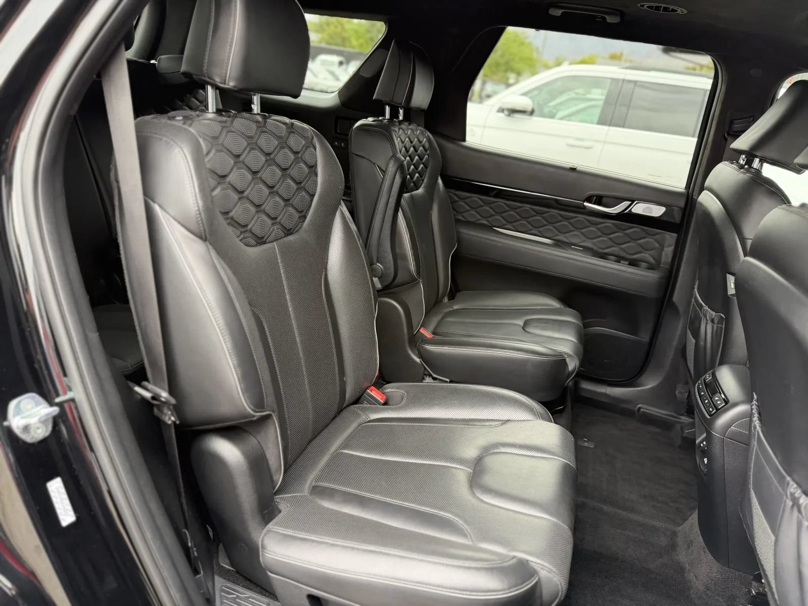 Used 2022 Hyundai Palisade Calligraphy AWD/4WD image 23