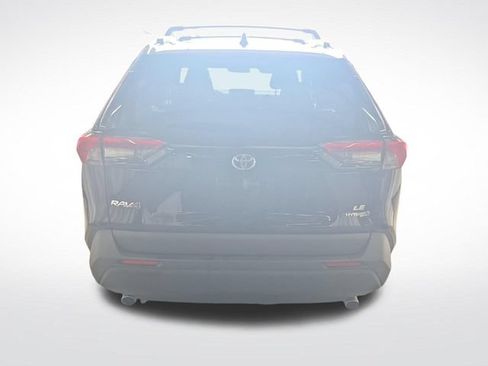 Used 2024 Toyota RAV4 LE AWD/4WD image 9