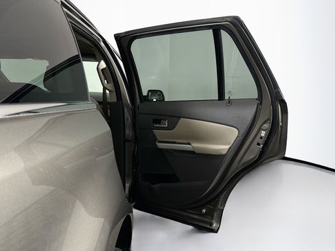 Used 2014 Ford Edge Limited image 29