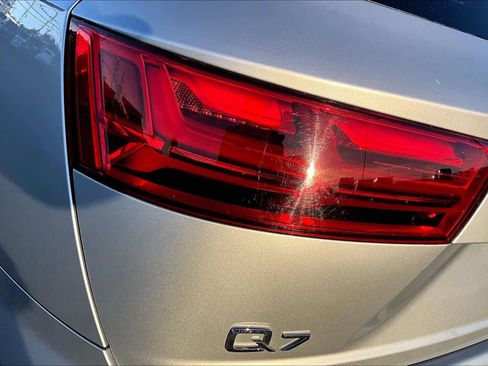 Used 2017 Audi Q7 3.0T Premium Plus image 28