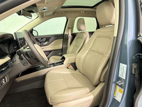 Used 2024 Lincoln Corsair FWD w/ Equipment Group 101A image 5