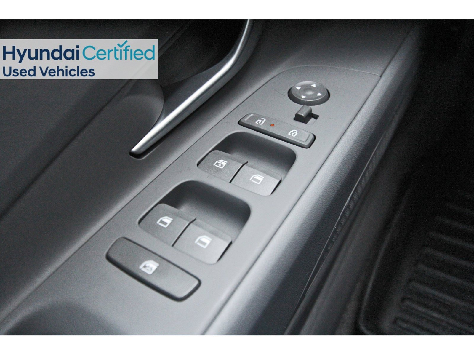 Certified 2025 Hyundai Elantra SEL FWD image 22