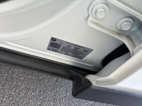 Used 2025 Buick Encore GX Preferred FWD image 31