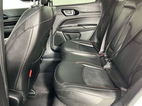 Used 2024 Jeep Compass Trailhawk image 24