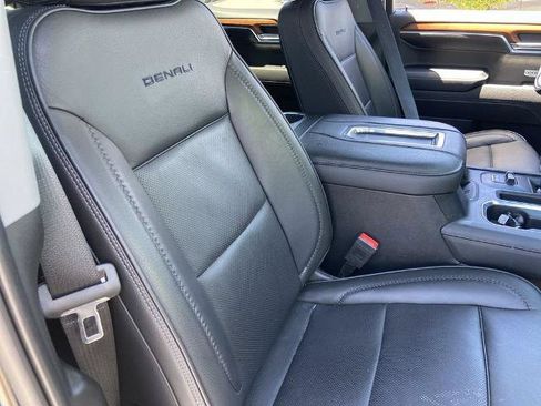 Used 2022 GMC Sierra 1500 Denali w/ Denali Reserve Package AWD/4WD image 23