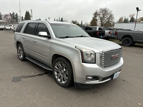 Used 2015 GMC Yukon Denali w/ Open Road Package image 6