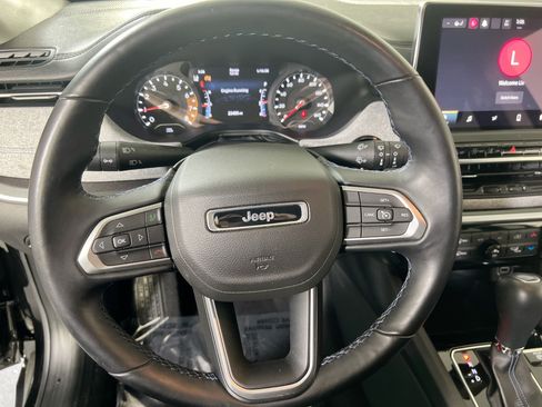 Used 2022 Jeep Compass Latitude w/ Convenience Group AWD/4WD image 11