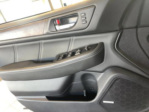 Used 2019 Subaru Outback 2.5i Limited image 14