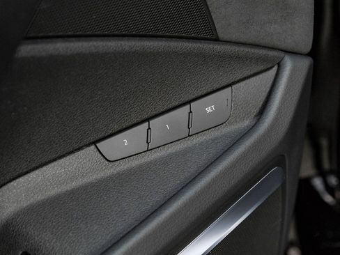 Used 2022 Audi e-tron Chronos w/ Chronos Package image 52