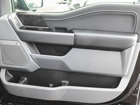 Used 2025 Ford F150 Lightning Flash image 9