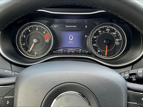 Used 2023 Jeep Cherokee Altitude Lux image 19