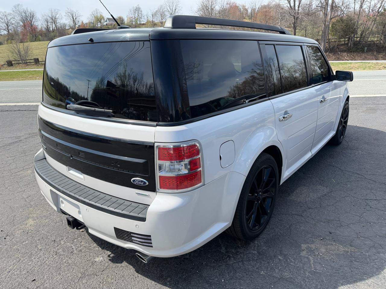 Used 2016 Ford Flex Limited w/ Equipment Group 303A AWD/4WD image 7